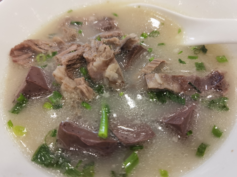 喝羊汤,品卯时酒,采购年货…今天,沪郊亭林办了一场“热气腾腾”的新春大集